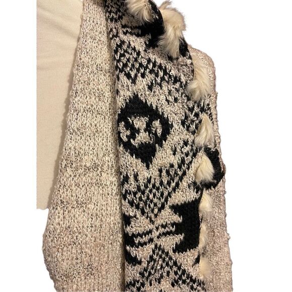 K. Jordan Southwestern Open Cardigan Sweater/Duster Coat Tan & Black w/ Faux Fur - Picture 12 of 15